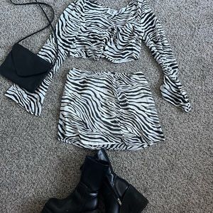 Two piece zebra set